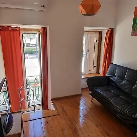 Rp House Perto Do Mar E Comercio Na Luisa Todi * Setubal